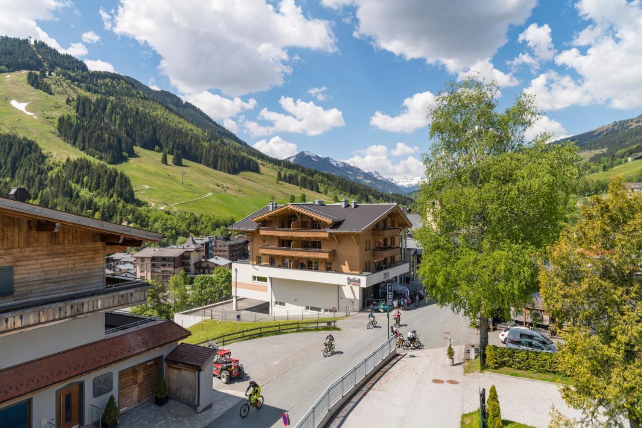Appartements Bernhofer Saalbach-Hinterglemm Kültér fotó
